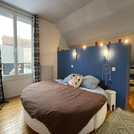 Séjour chez l'habitant Avec Salle D'eau Privative - 2 Entrees Circuit Des 24h - Piscine-sauna-jacuzzi Le Mans