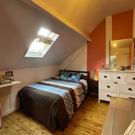 Séjour chez l'habitant Avec Salle D'eau Privative - 2 Entrees Circuit Des 24h - Piscine-sauna-jacuzzi Le Mans